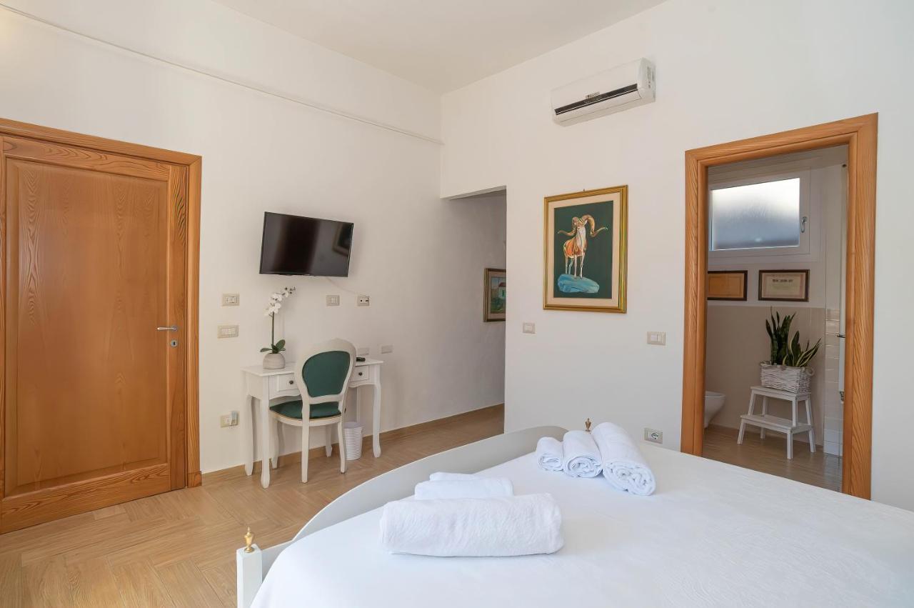 La Casa Del Pittore Olbia Dış mekan fotoğraf