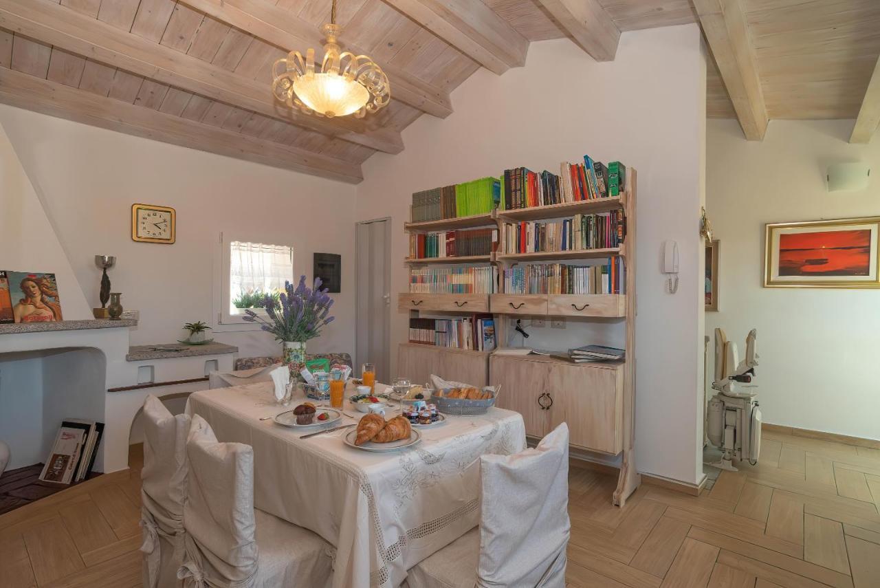 La Casa Del Pittore Olbia Dış mekan fotoğraf